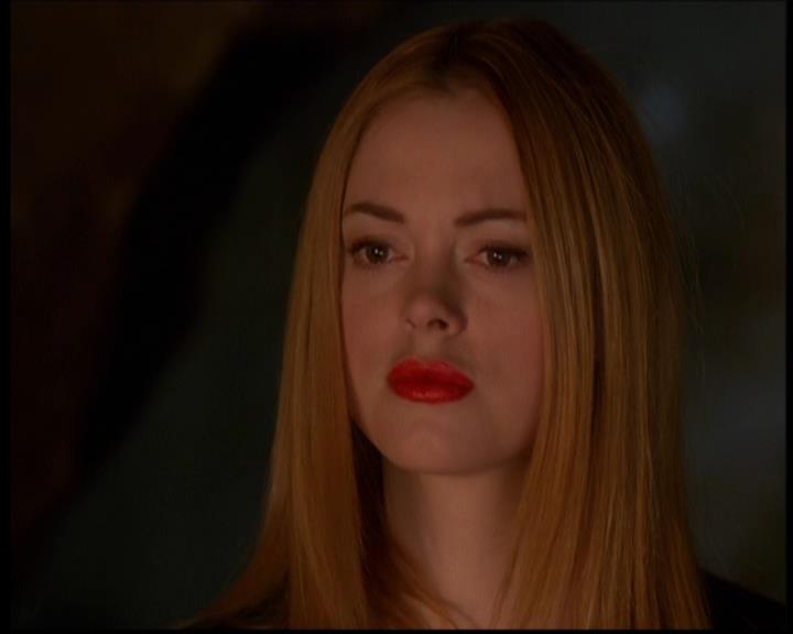 Charmed-Online-dot-614TheLegendOftheSleepyHalliwell1238.jpg