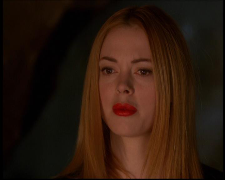 Charmed-Online-dot-614TheLegendOftheSleepyHalliwell1239.jpg Charmed-Online-dot-614TheLegendOftheSleepyHalliwell1239.jpg