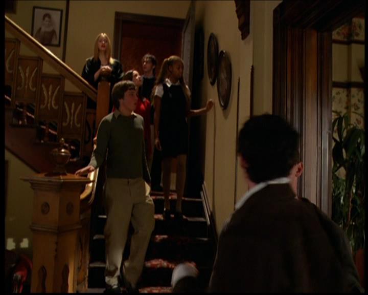Charmed-Online-dot-614TheLegendOftheSleepyHalliwell1269.jpg