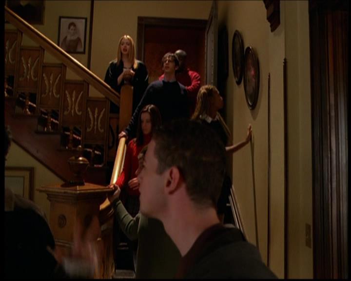 Charmed-Online-dot-614TheLegendOftheSleepyHalliwell1271.jpg