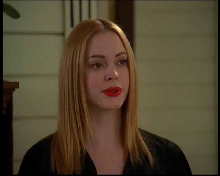 Charmed-Online-dot-614TheLegendOftheSleepyHalliwell1335.jpg