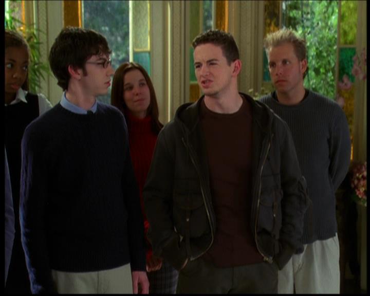 Charmed-Online-dot-614TheLegendOftheSleepyHalliwell1343.jpg Charmed-Online-dot-614TheLegendOftheSleepyHalliwell1343.jpg