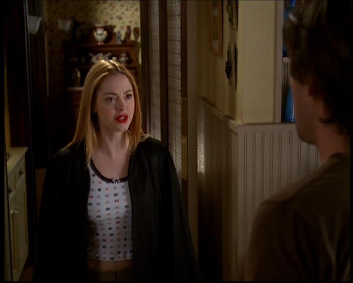 Charmed-Online-dot-614TheLegendOftheSleepyHalliwell1361.jpg