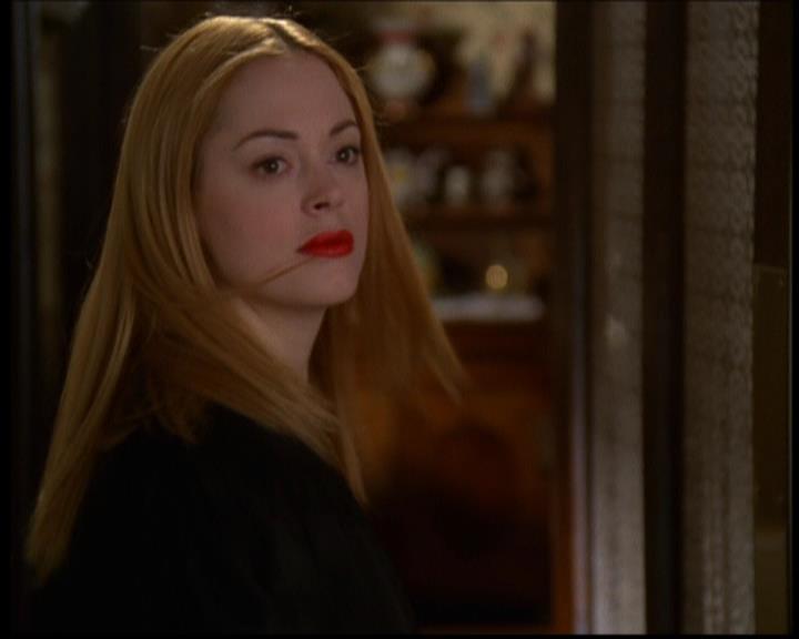 Charmed-Online-dot-614TheLegendOftheSleepyHalliwell1366.jpg Charmed-Online-dot-614TheLegendOftheSleepyHalliwell1366.jpg