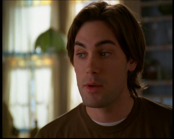 Charmed-Online-dot-614TheLegendOftheSleepyHalliwell1375.jpg