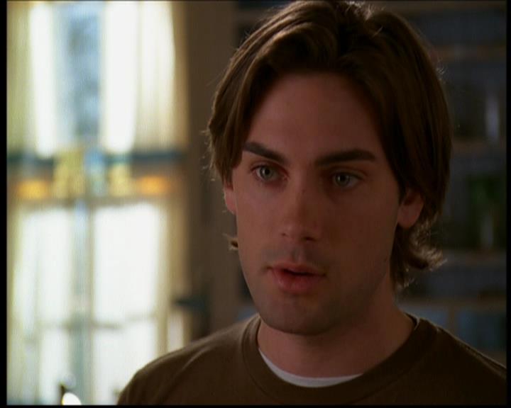 Charmed-Online-dot-614TheLegendOftheSleepyHalliwell1385.jpg