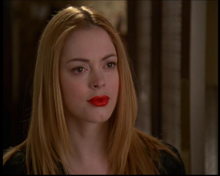 Charmed-Online-dot-614TheLegendOftheSleepyHalliwell1386.jpg