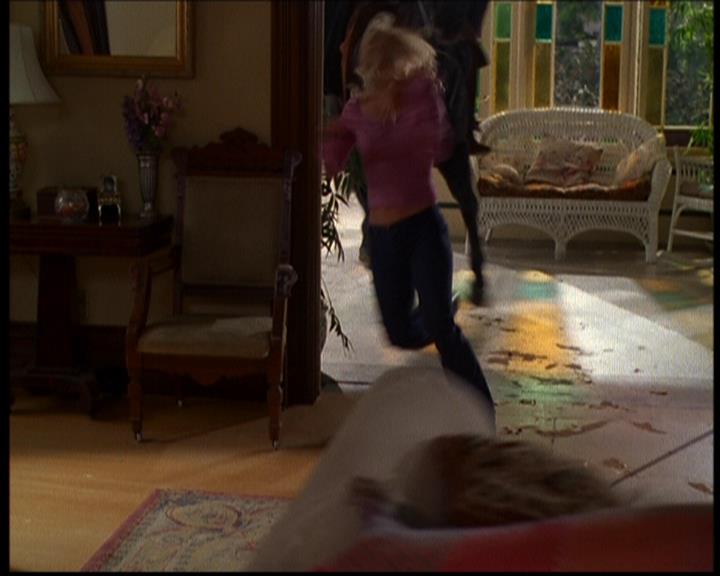 Charmed-Online-dot-614TheLegendOftheSleepyHalliwell1392.jpg Charmed-Online-dot-614TheLegendOftheSleepyHalliwell1392.jpg