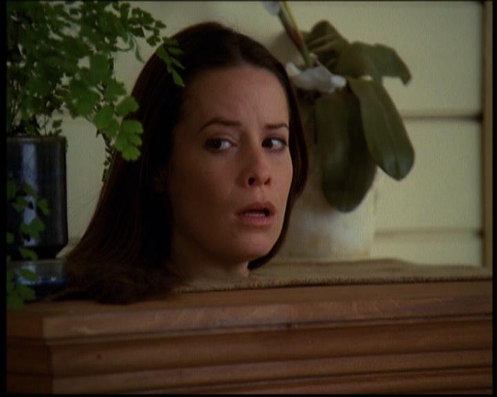 Charmed-Online-dot-614TheLegendOftheSleepyHalliwell1400.jpg Charmed-Online-dot-614TheLegendOftheSleepyHalliwell1400.jpg