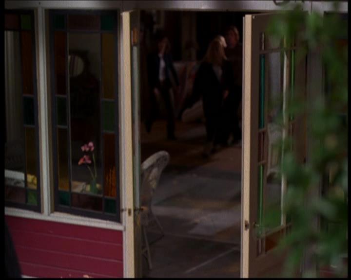 Charmed-Online-dot-614TheLegendOftheSleepyHalliwell1404.jpg Charmed-Online-dot-614TheLegendOftheSleepyHalliwell1404.jpg