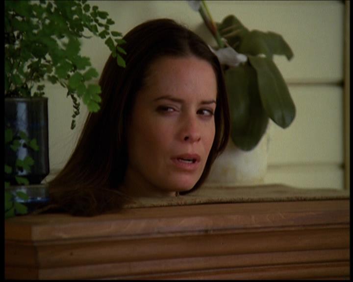 Charmed-Online-dot-614TheLegendOftheSleepyHalliwell1415.jpg Charmed-Online-dot-614TheLegendOftheSleepyHalliwell1415.jpg