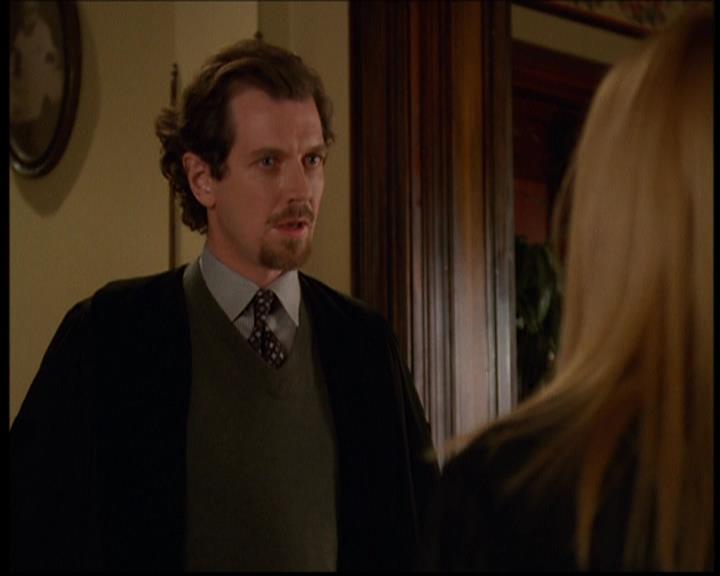 Charmed-Online-dot-614TheLegendOftheSleepyHalliwell1425.jpg
