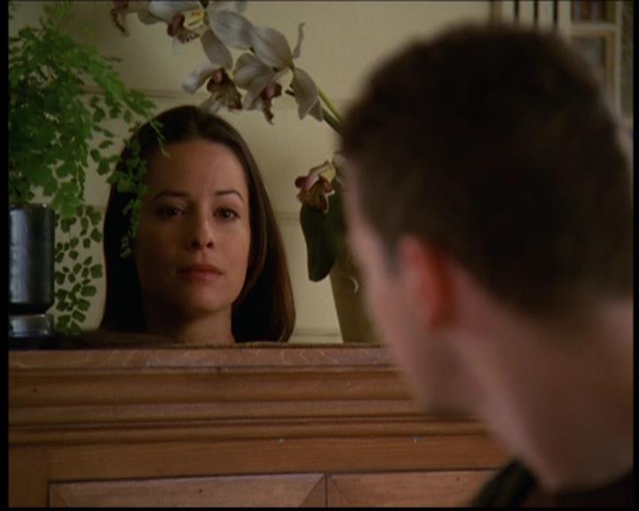 Charmed-Online-dot-614TheLegendOftheSleepyHalliwell1476.jpg