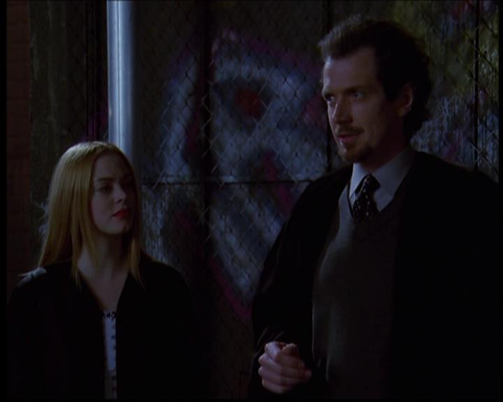 Charmed-Online-dot-614TheLegendOftheSleepyHalliwell1520.jpg Charmed-Online-dot-614TheLegendOftheSleepyHalliwell1520.jpg