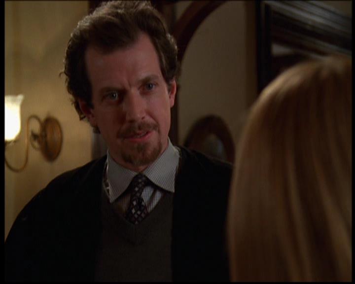 Charmed-Online-dot-614TheLegendOftheSleepyHalliwell1541.jpg