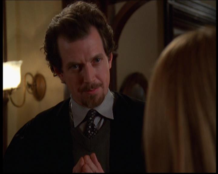 Charmed-Online-dot-614TheLegendOftheSleepyHalliwell1551.jpg