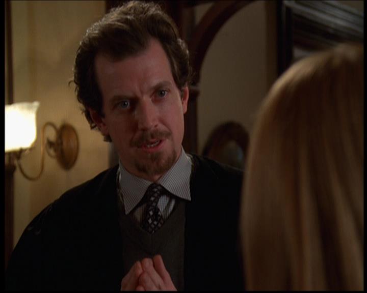 Charmed-Online-dot-614TheLegendOftheSleepyHalliwell1553.jpg