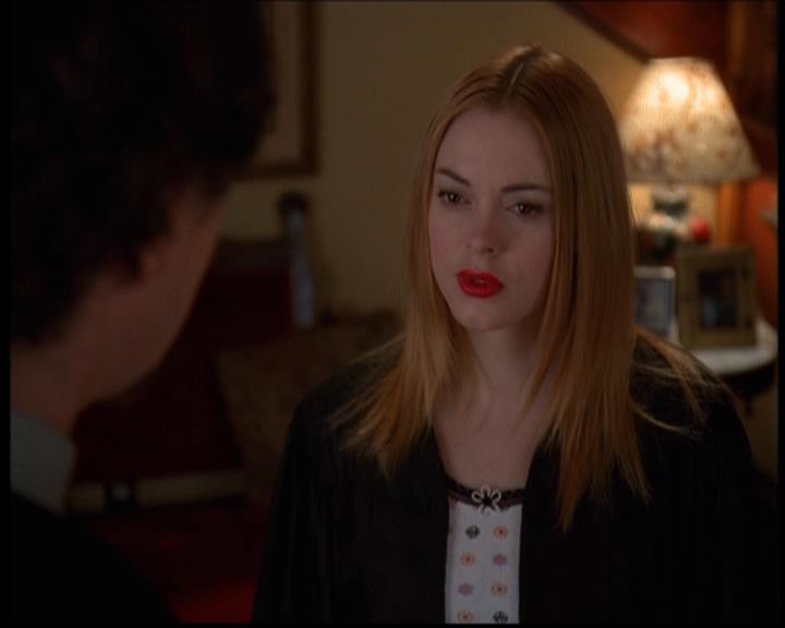 Charmed-Online-dot-614TheLegendOftheSleepyHalliwell1556.jpg