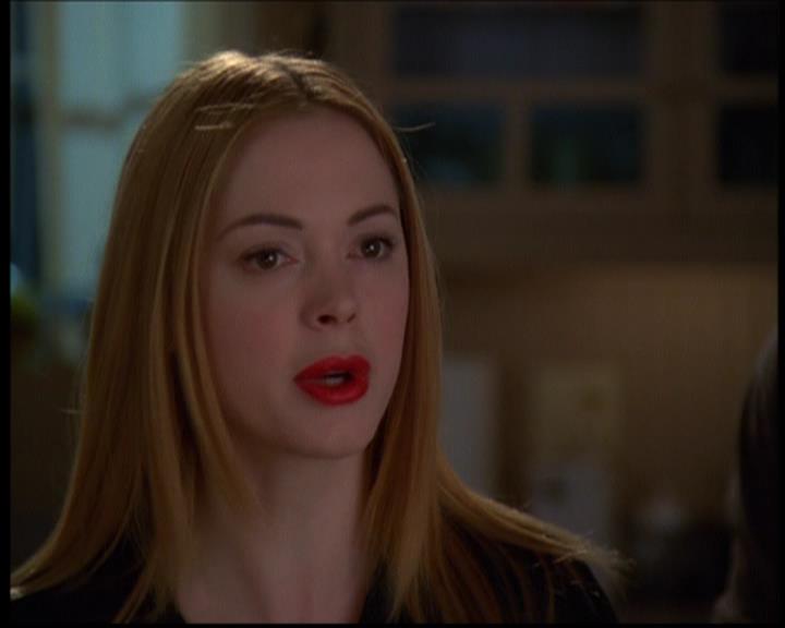 Charmed-Online-dot-614TheLegendOftheSleepyHalliwell1582.jpg