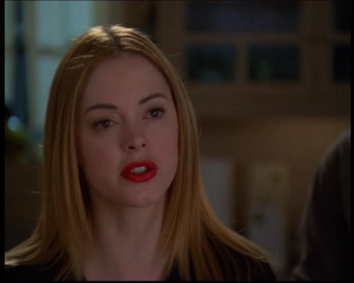 Charmed-Online-dot-614TheLegendOftheSleepyHalliwell1583.jpg