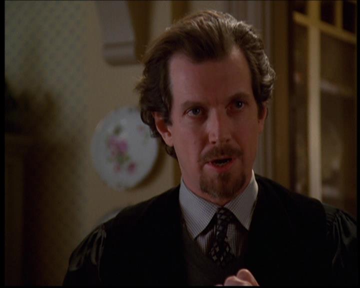 Charmed-Online-dot-614TheLegendOftheSleepyHalliwell1587.jpg