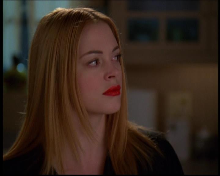 Charmed-Online-dot-614TheLegendOftheSleepyHalliwell1623.jpg