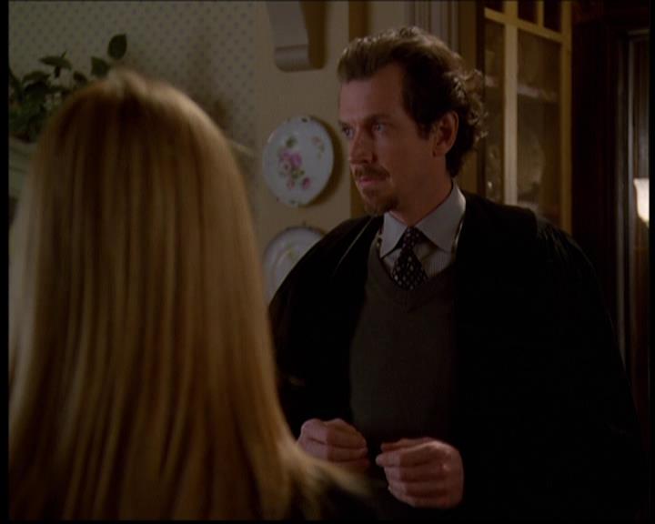 Charmed-Online-dot-614TheLegendOftheSleepyHalliwell1644.jpg