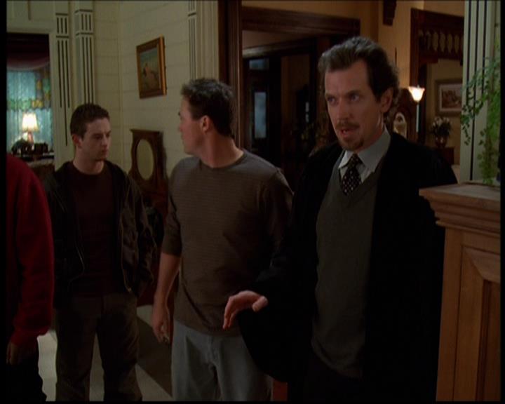 Charmed-Online-dot-614TheLegendOftheSleepyHalliwell1655.jpg