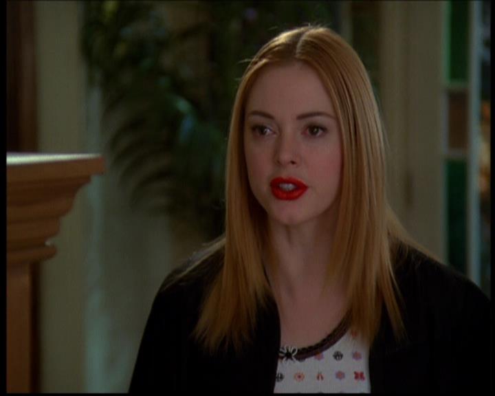 Charmed-Online-dot-614TheLegendOftheSleepyHalliwell1659.jpg