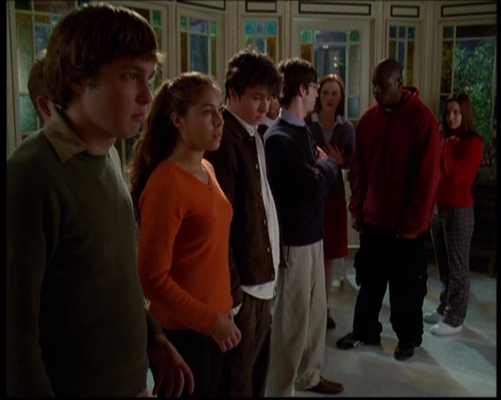 Charmed-Online-dot-614TheLegendOftheSleepyHalliwell1662.jpg Charmed-Online-dot-614TheLegendOftheSleepyHalliwell1662.jpg