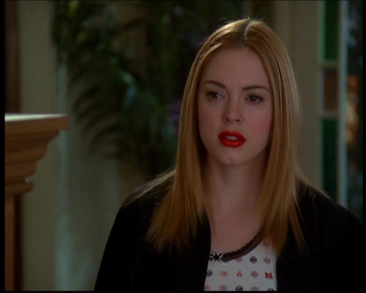 Charmed-Online-dot-614TheLegendOftheSleepyHalliwell1671.jpg Charmed-Online-dot-614TheLegendOftheSleepyHalliwell1671.jpg