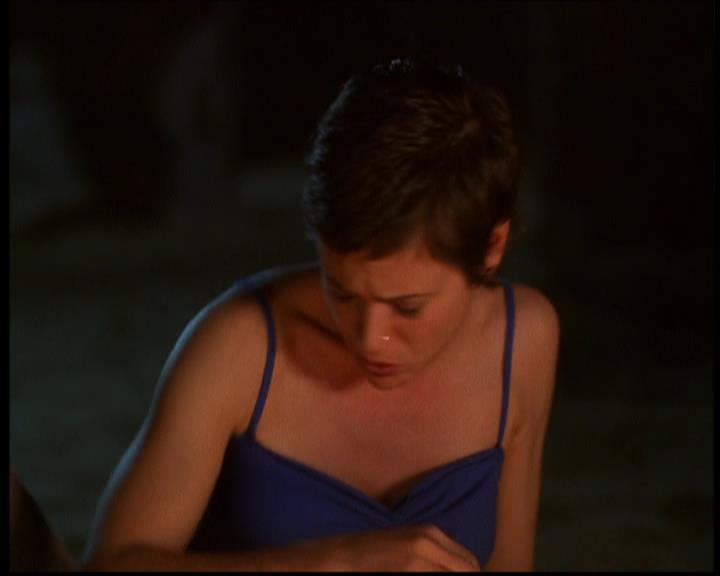 Charmed-Online-dot-614TheLegendOftheSleepyHalliwell1676.jpg