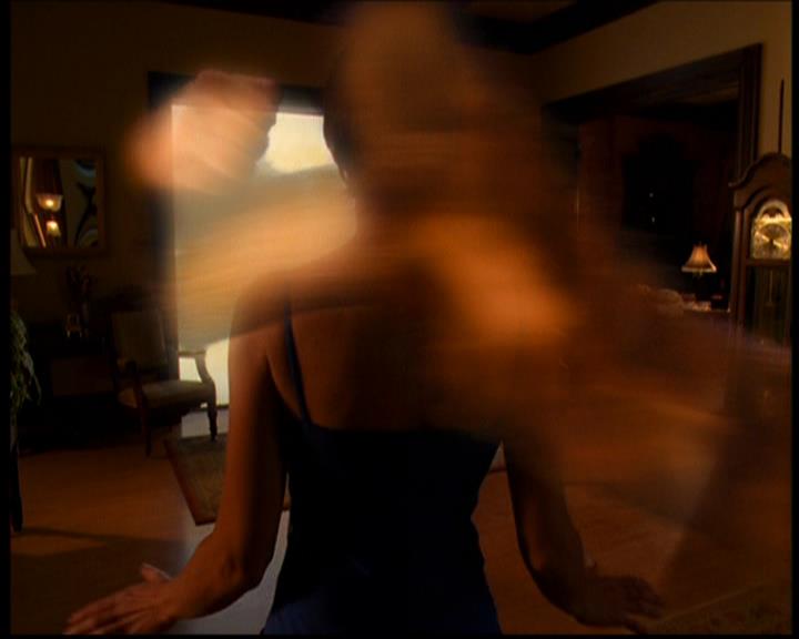 Charmed-Online-dot-614TheLegendOftheSleepyHalliwell1715.jpg Charmed-Online-dot-614TheLegendOftheSleepyHalliwell1715.jpg