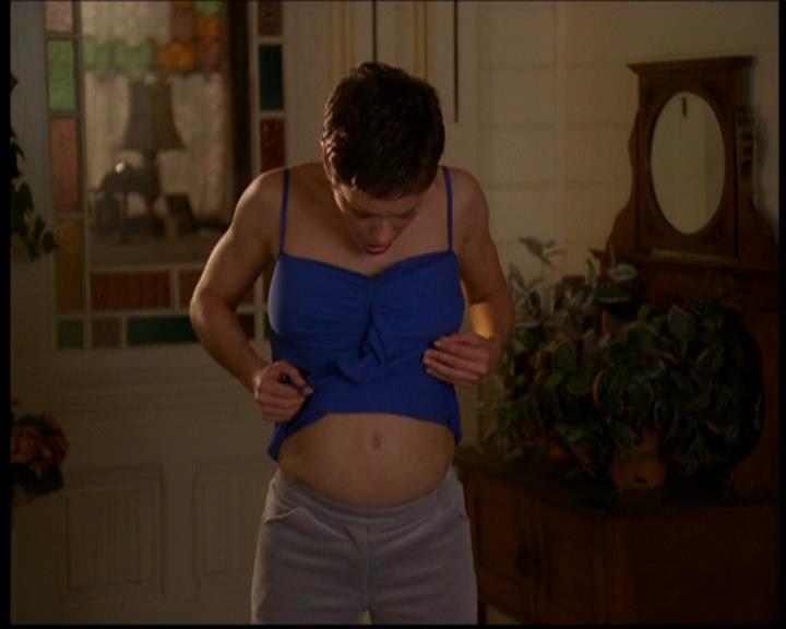 Charmed-Online-dot-614TheLegendOftheSleepyHalliwell1770.jpg