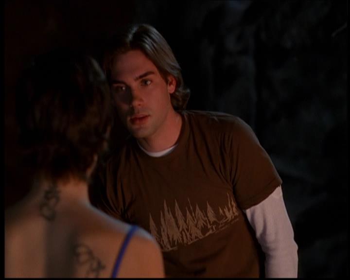 Charmed-Online-dot-614TheLegendOftheSleepyHalliwell1786.jpg