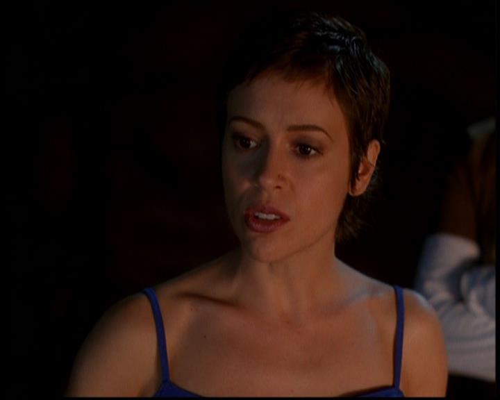 Charmed-Online-dot-614TheLegendOftheSleepyHalliwell1800.jpg Charmed-Online-dot-614TheLegendOftheSleepyHalliwell1800.jpg