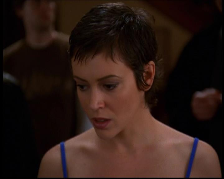 Charmed-Online-dot-614TheLegendOftheSleepyHalliwell1861.jpg