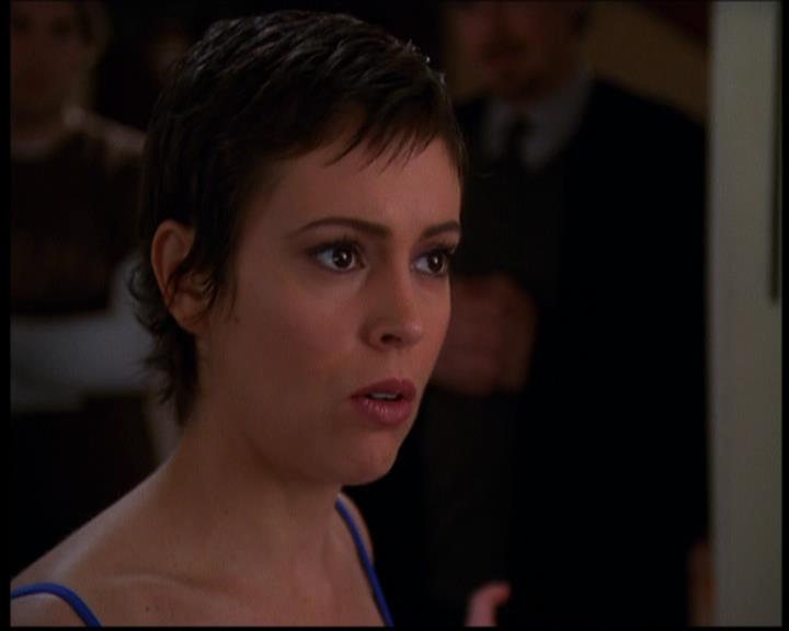 Charmed-Online-dot-614TheLegendOftheSleepyHalliwell1890.jpg Charmed-Online-dot-614TheLegendOftheSleepyHalliwell1890.jpg