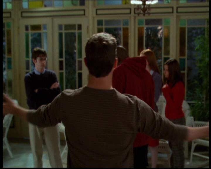 Charmed-Online-dot-614TheLegendOftheSleepyHalliwell2031.jpg