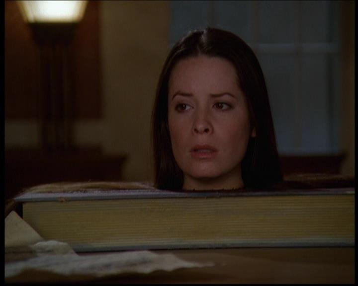 Charmed-Online-dot-614TheLegendOftheSleepyHalliwell2053.jpg