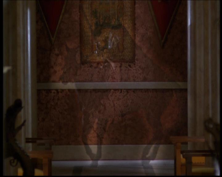 Charmed-Online-dot-614TheLegendOftheSleepyHalliwell2060.jpg