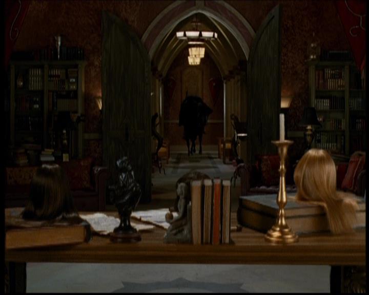 Charmed-Online-dot-614TheLegendOftheSleepyHalliwell2064.jpg