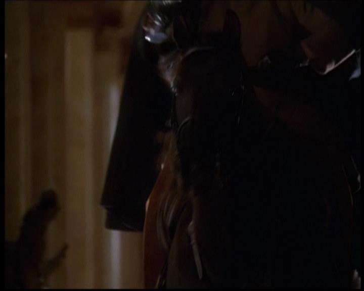 Charmed-Online-dot-614TheLegendOftheSleepyHalliwell2068.jpg