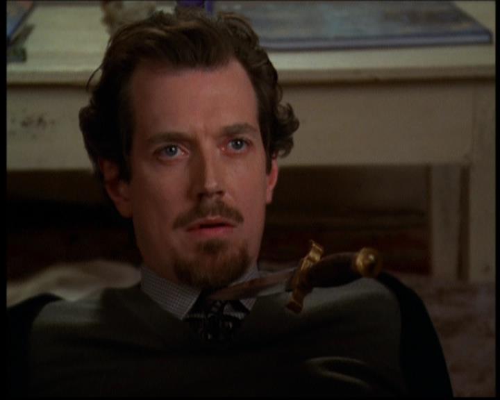 Charmed-Online-dot-614TheLegendOftheSleepyHalliwell2101.jpg