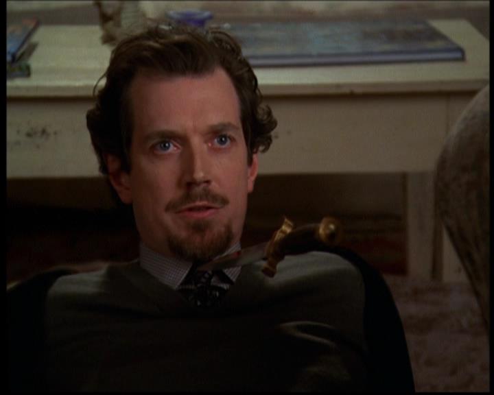 Charmed-Online-dot-614TheLegendOftheSleepyHalliwell2104.jpg