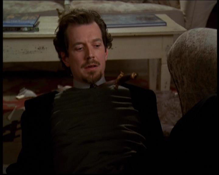Charmed-Online-dot-614TheLegendOftheSleepyHalliwell2117.jpg