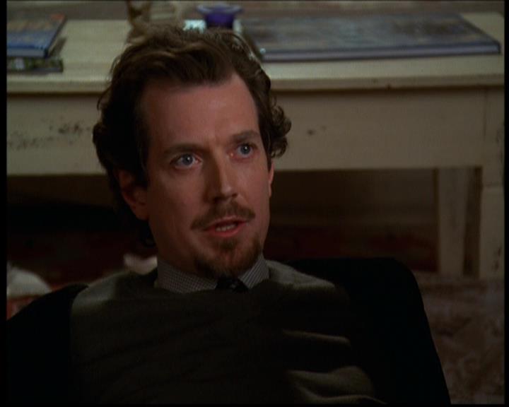 Charmed-Online-dot-614TheLegendOftheSleepyHalliwell2194.jpg