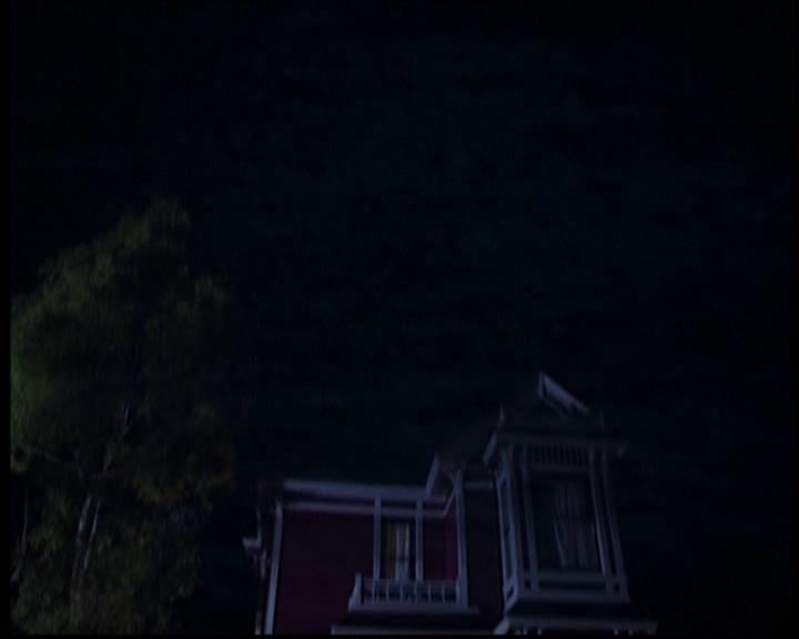 Charmed-Online-dot-614TheLegendOftheSleepyHalliwell2205.jpg