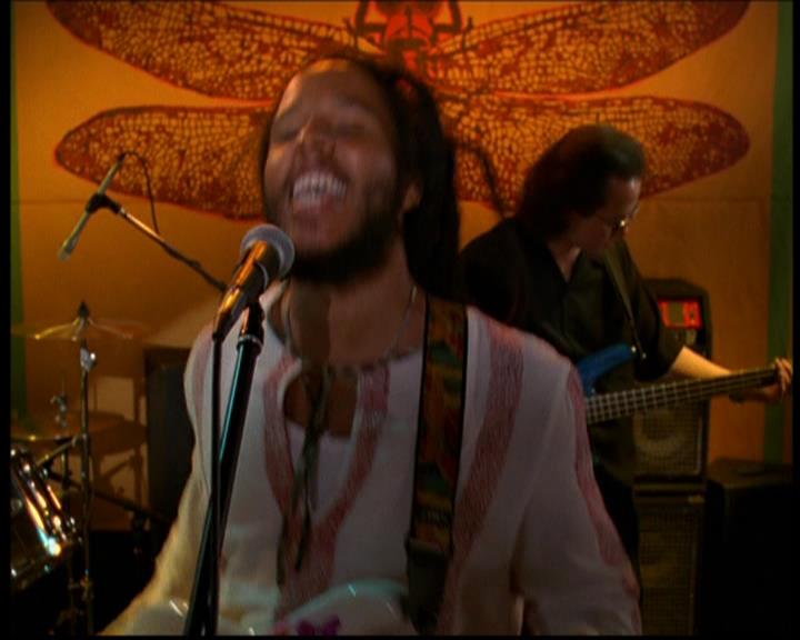 Charmed-Online-dot-614TheLegendOftheSleepyHalliwell2243.jpg Charmed-Online-dot-614TheLegendOftheSleepyHalliwell2243.jpg