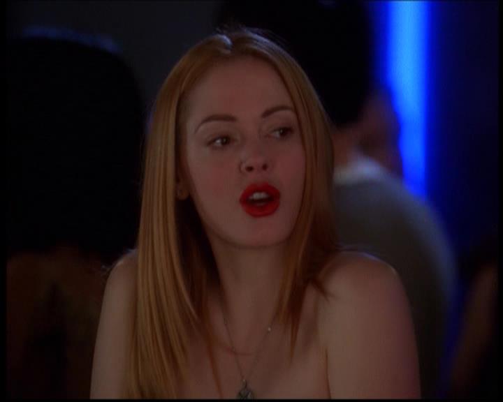 Charmed-Online-dot-614TheLegendOftheSleepyHalliwell2276.jpg